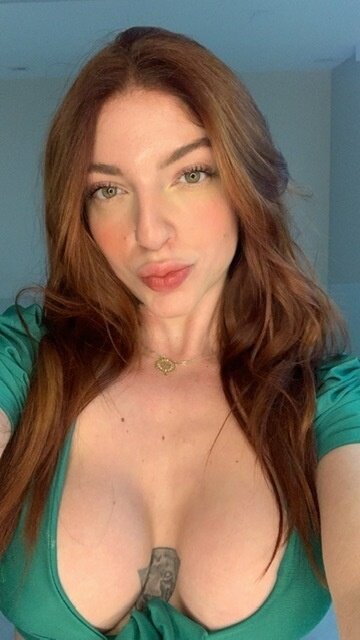 Bnredhead (@bnredhead), OnlyFans creator