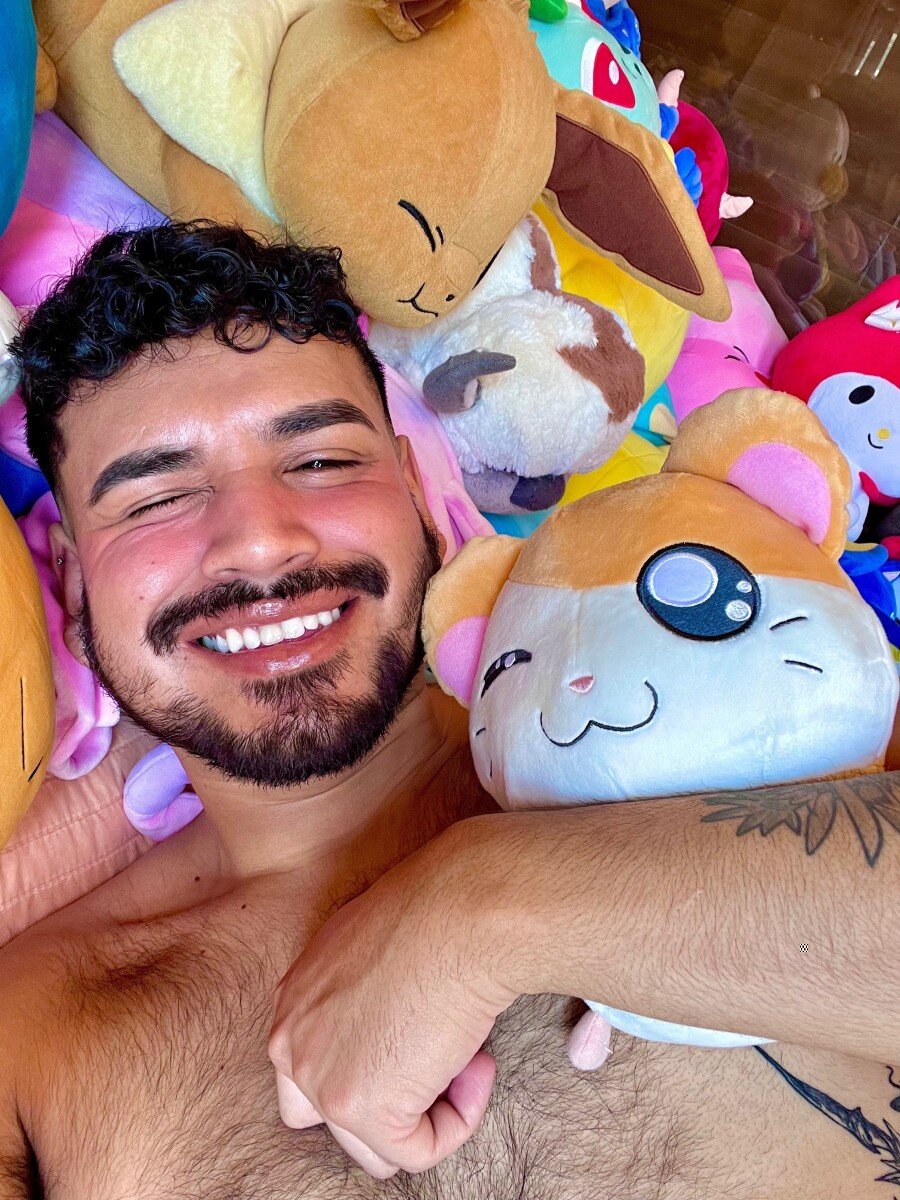 Bootysalvi (@bootysalvi), OnlyFans creator