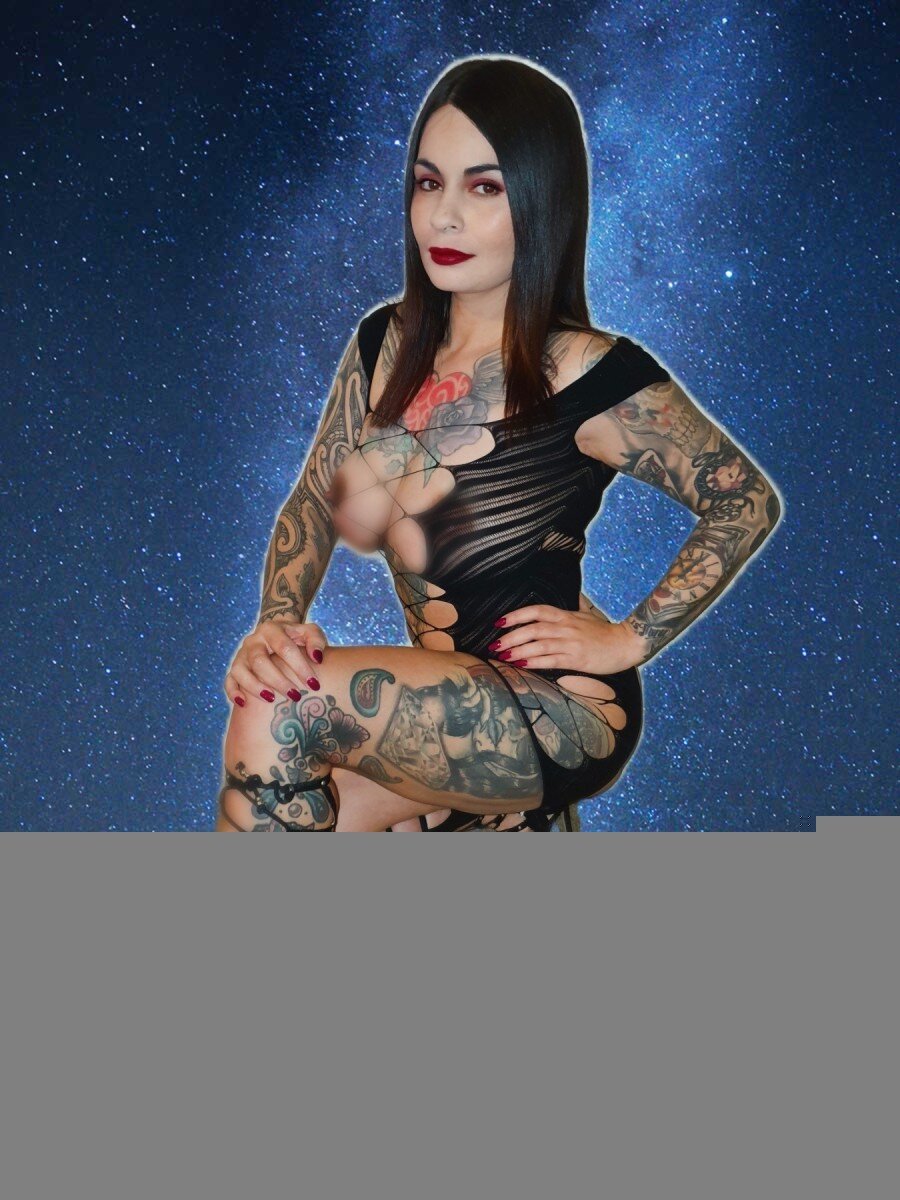 Bossqueen100 (@bossqueen100), OnlyFans creator