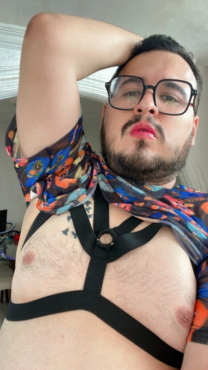 Bottombear1302 (@bottombear1302), OnlyFans creator