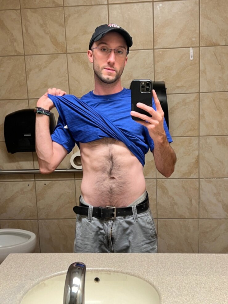 Bradwantsyou (@bradwantsyou), OnlyFans creator