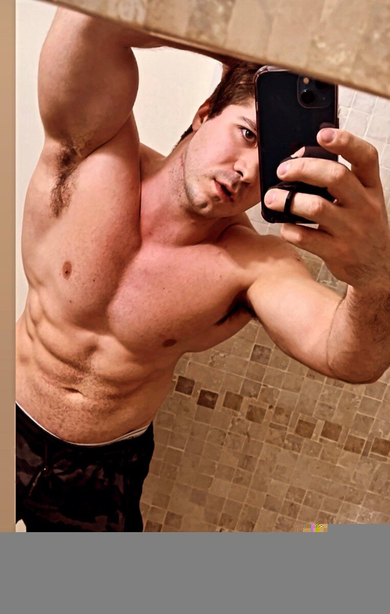 Brandonvives (@brandonvives), OnlyFans creator