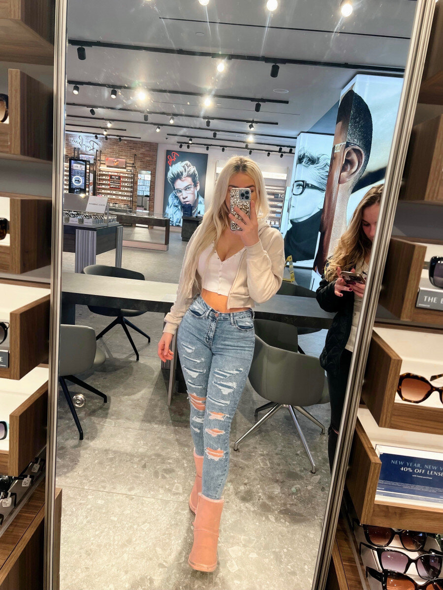 Bratamber (@bratamber), OnlyFans creator