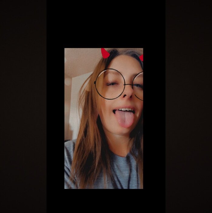 Brattybeth (@bratty_beth), OnlyFans creator