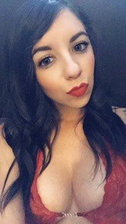 Brattybrunettebabe (@bratty_brunette_babe), OnlyFans creator