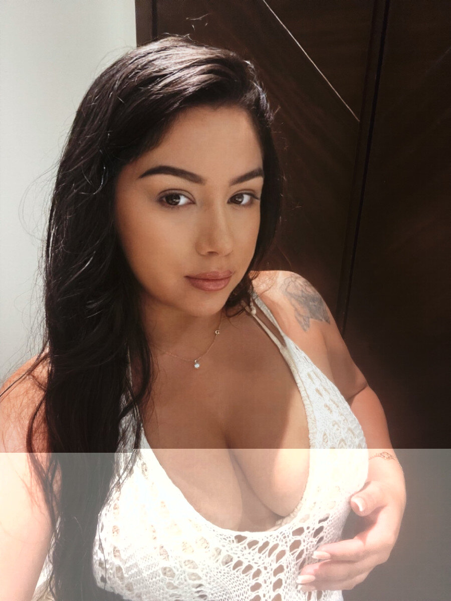Brattylatinaaa (@brattylatinaaa), OnlyFans creator