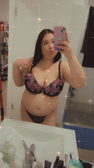 Brattyprincess25 (@brattyprincess25), OnlyFans creator
