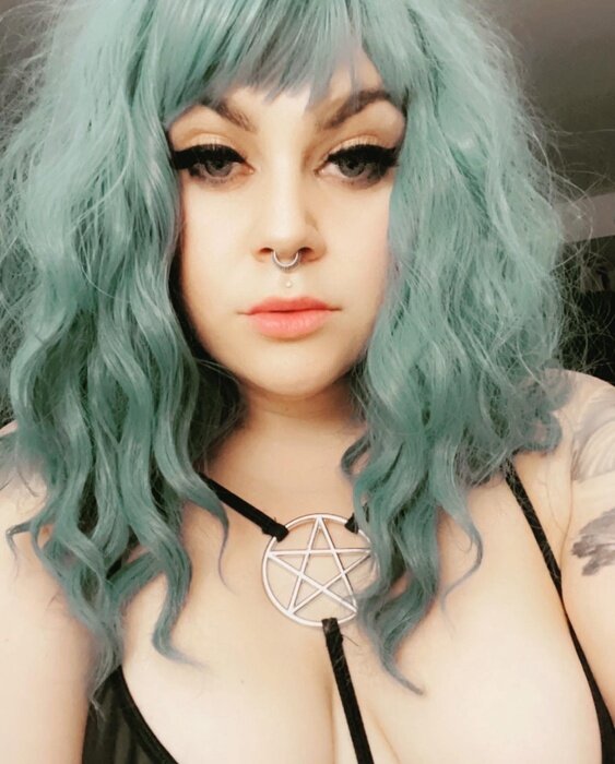 Breenightlyxx (@breenightlyxx), OnlyFans creator