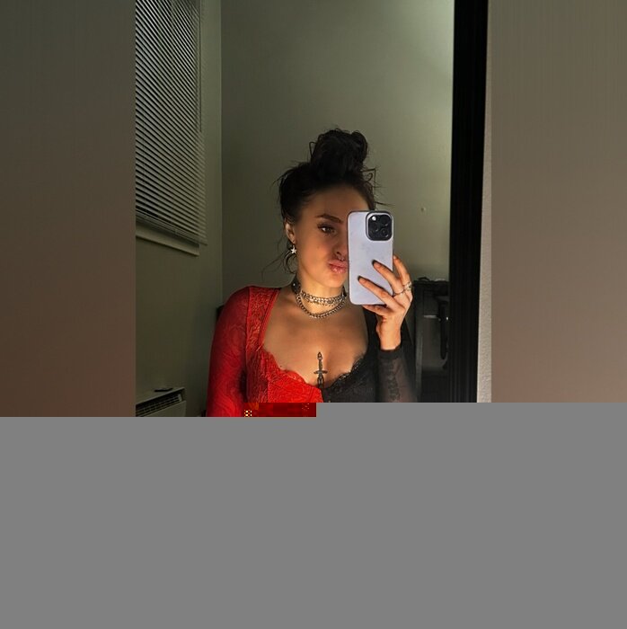 Briellaxxblood (@briellaxxblood), OnlyFans creator