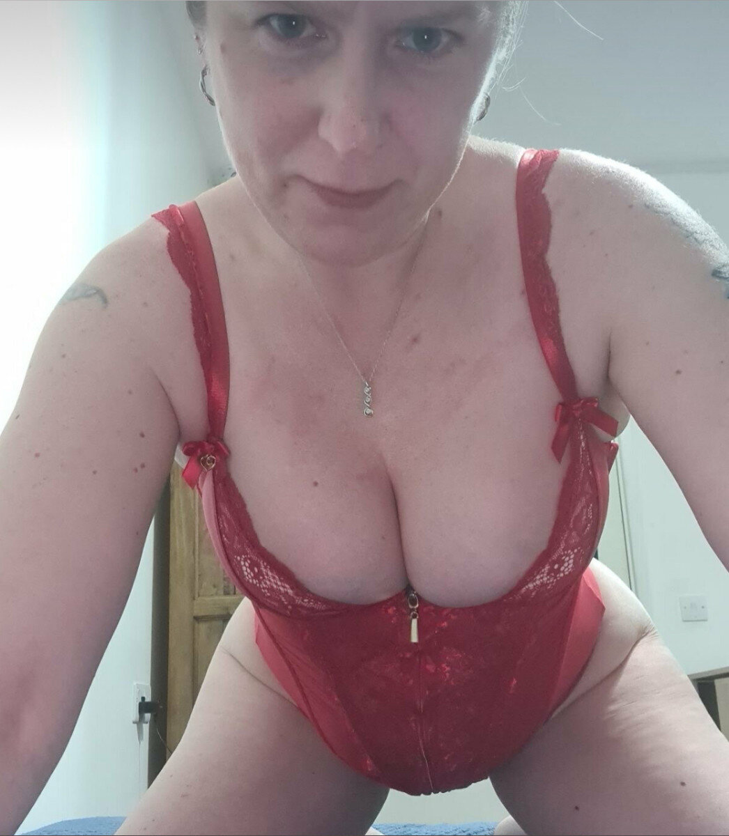 Britishmom (@british_mom), OnlyFans creator