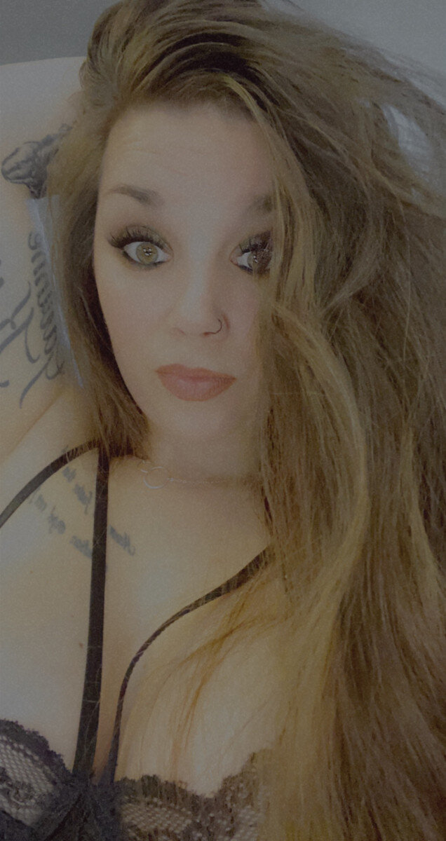 Brittneykgzx (@brittneykgzx), OnlyFans creator