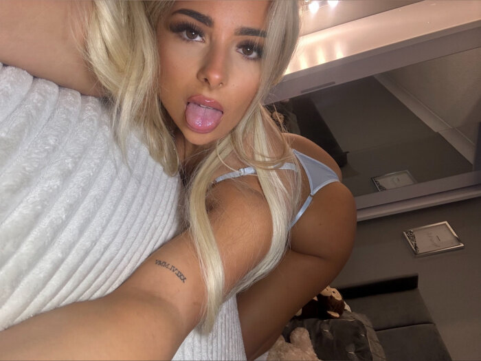 Brookexox (@brooke_xox), OnlyFans creator