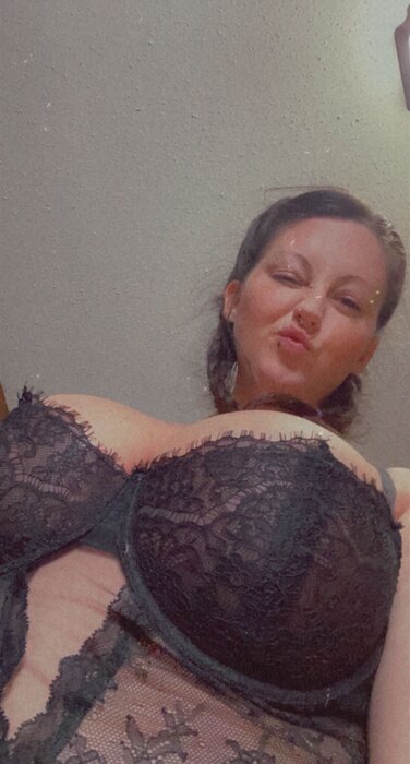 Browneyedgirl1989 (@browneyedgirl1989), OnlyFans creator