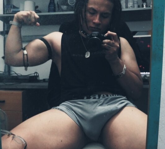 Brownlain (@brownlain), OnlyFans creator