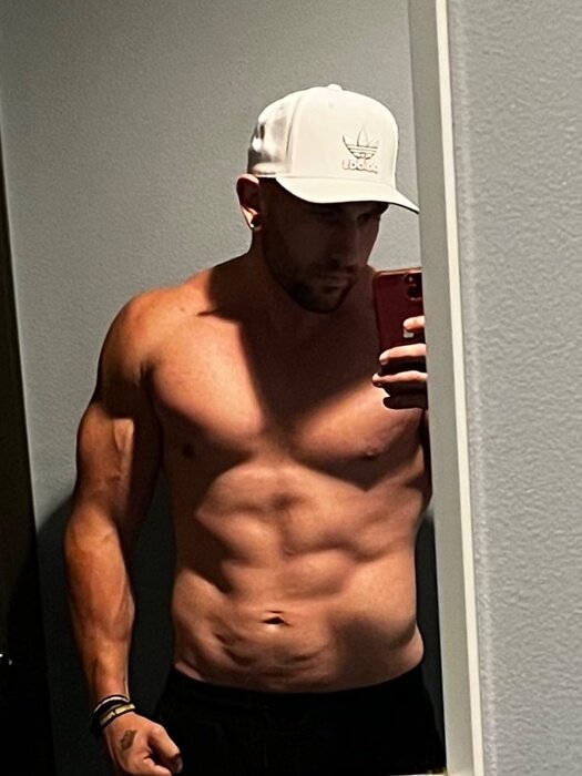 Brucethejuice93 (@brucethejuice93), OnlyFans creator