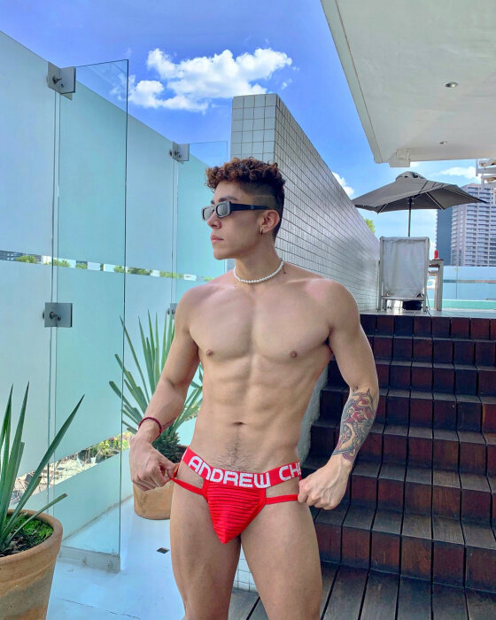Bthomasi (@bthomasi), OnlyFans creator