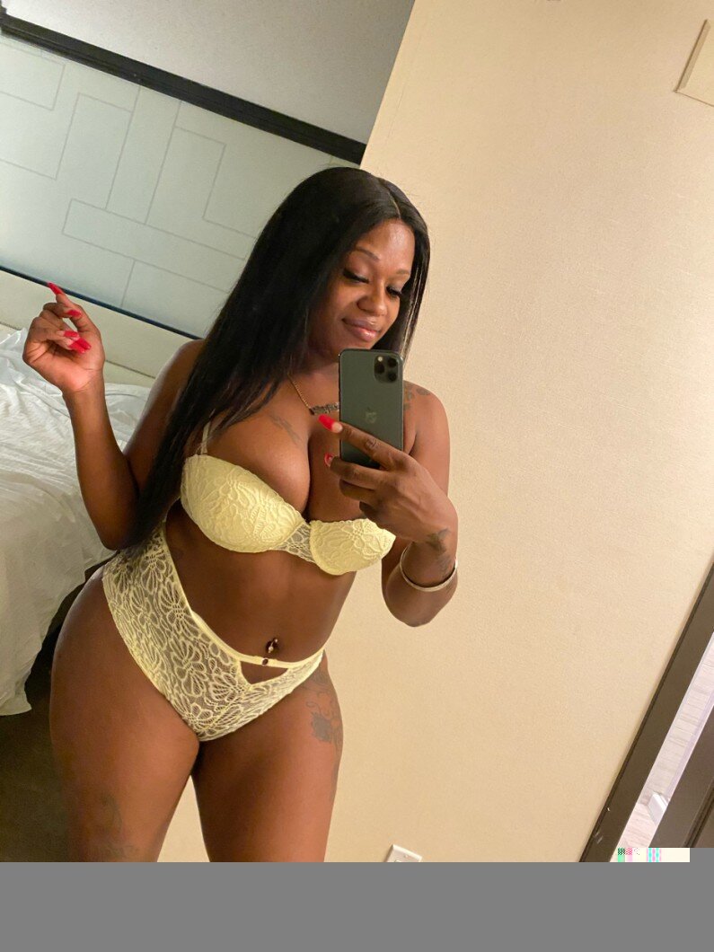 Bubbleazzasia (@bubbleazzasia), OnlyFans creator