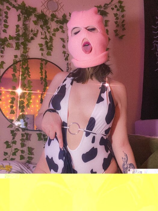 Bucklebunny777 (@bucklebunny777), OnlyFans creator