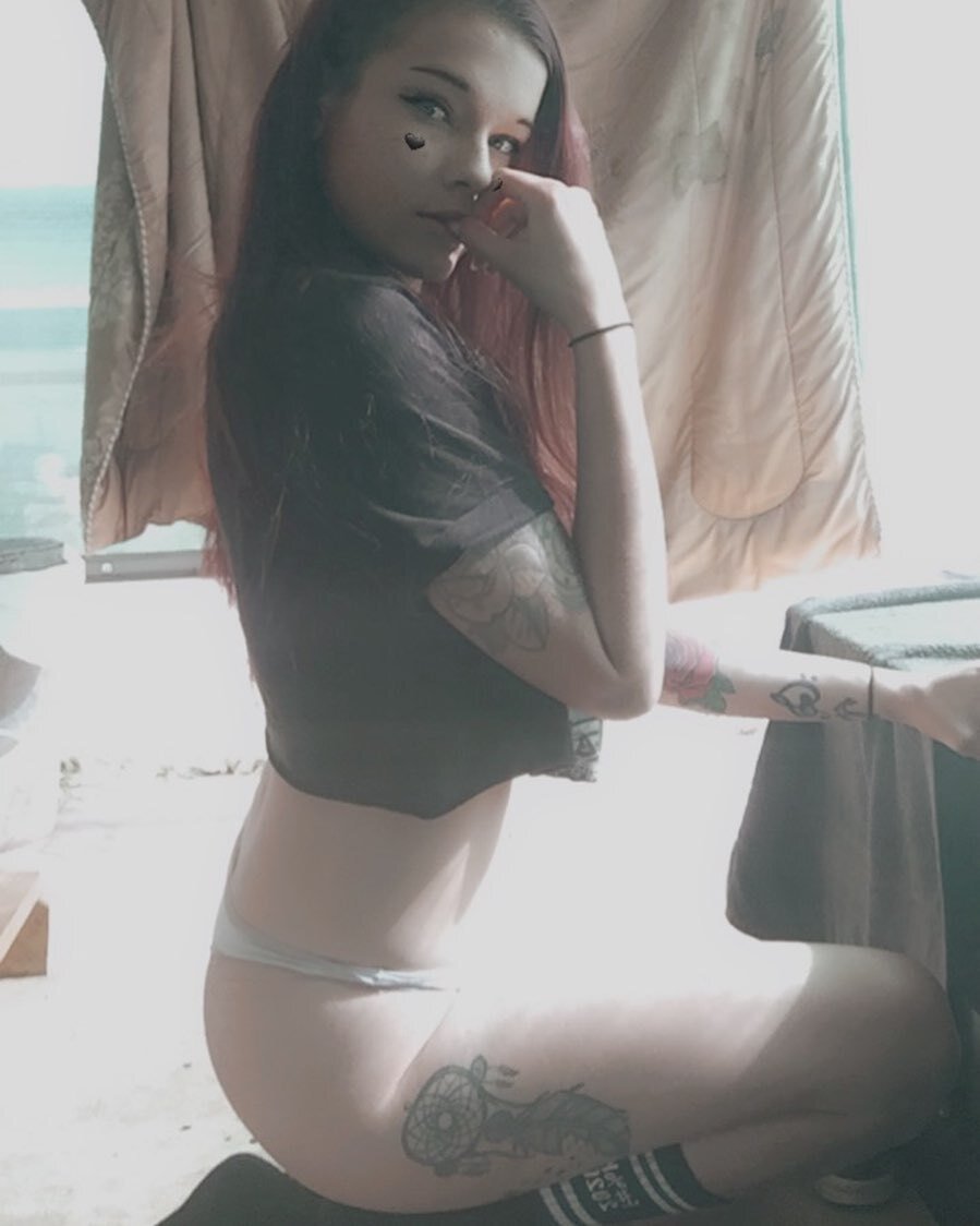 Budbabe97 (@budbabe97), OnlyFans creator