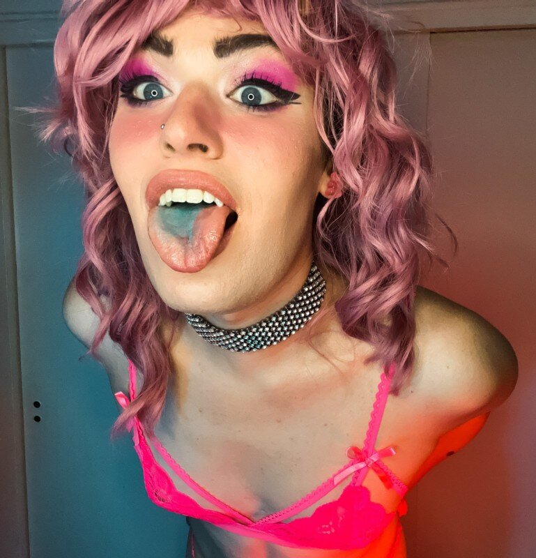 Bugsmaytrix (@bugsmaytrix), OnlyFans creator