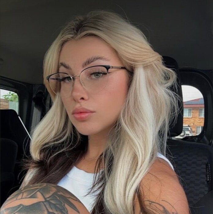 Bugurl (@bugurl), OnlyFans creator
