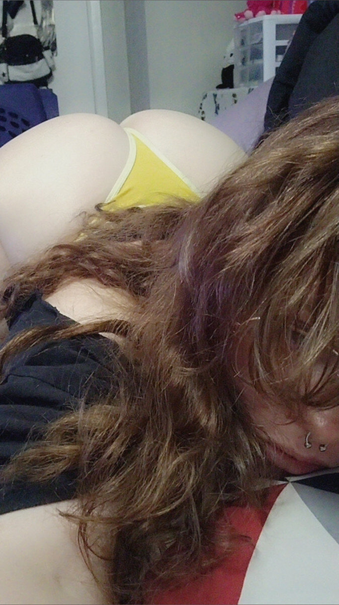 Bunnisbootytease (@bunnisbootytease), OnlyFans creator