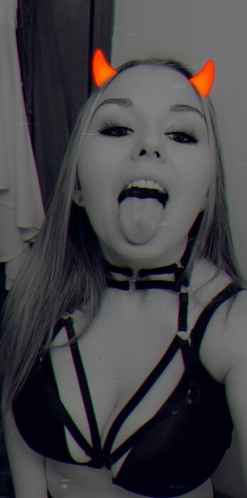 Bustyrose69 (@busty_rose69), OnlyFans creator