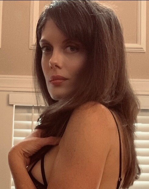 Bustybrooke01 (@bustybrooke01), OnlyFans creator
