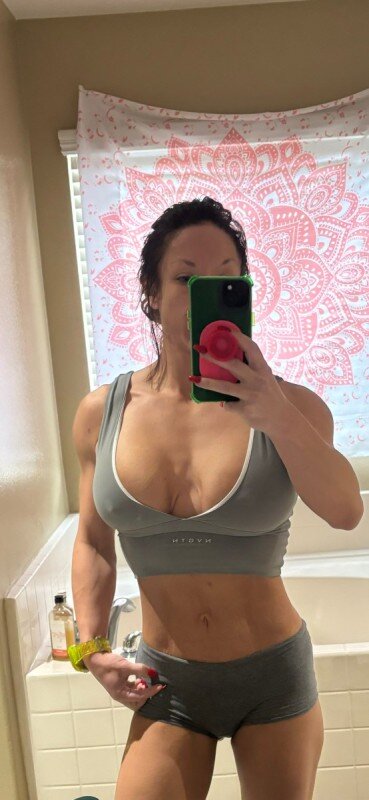 Bustygingermarie (@bustygingermarie), OnlyFans creator