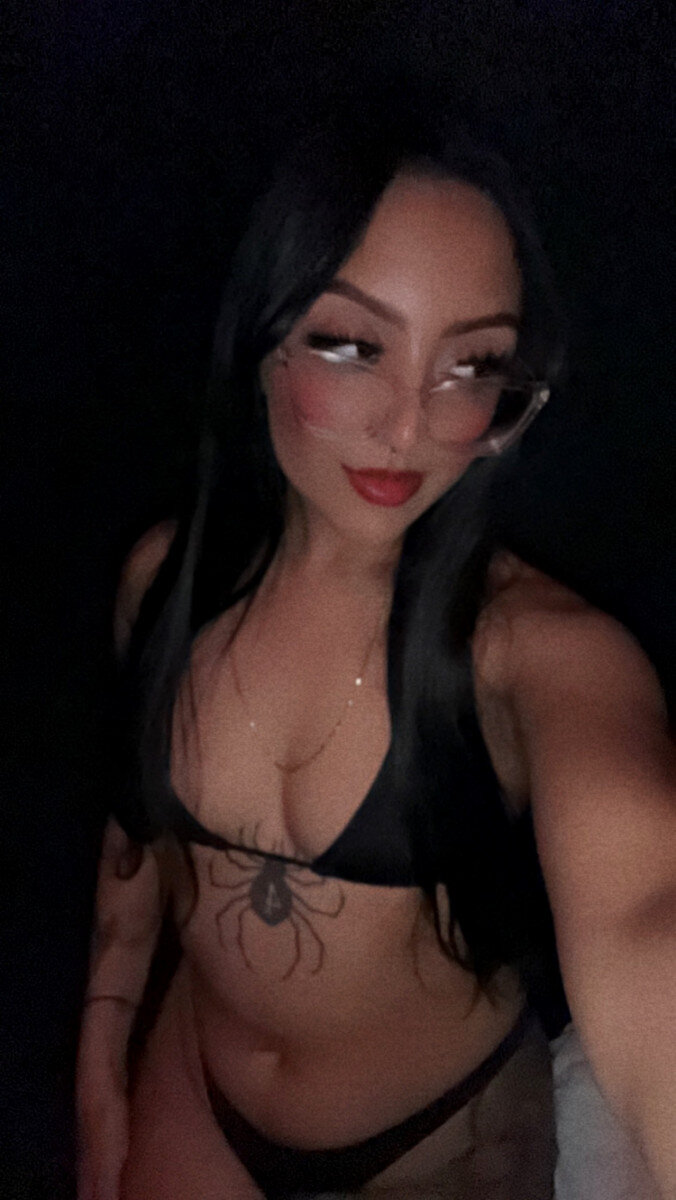 Bxbylxzz (@bxbylxzz), OnlyFans creator