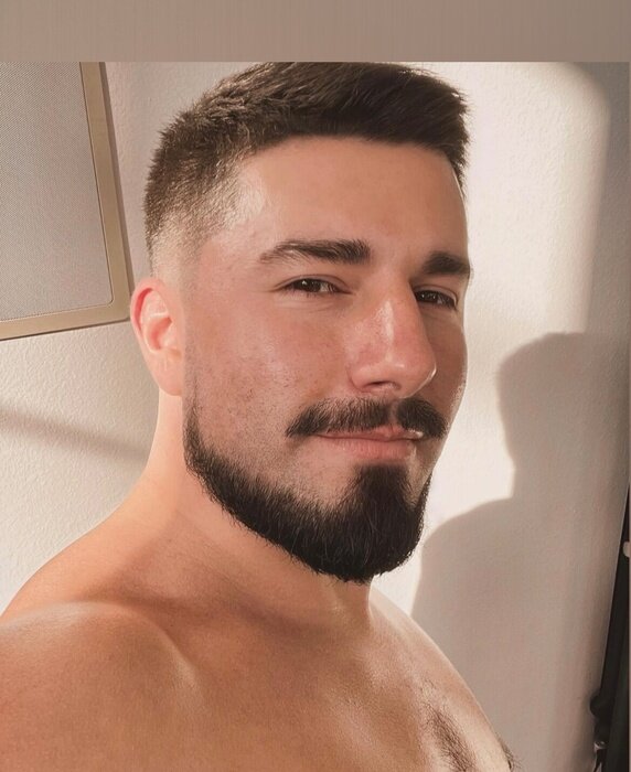 Calantxxx (@calantxxx), OnlyFans creator