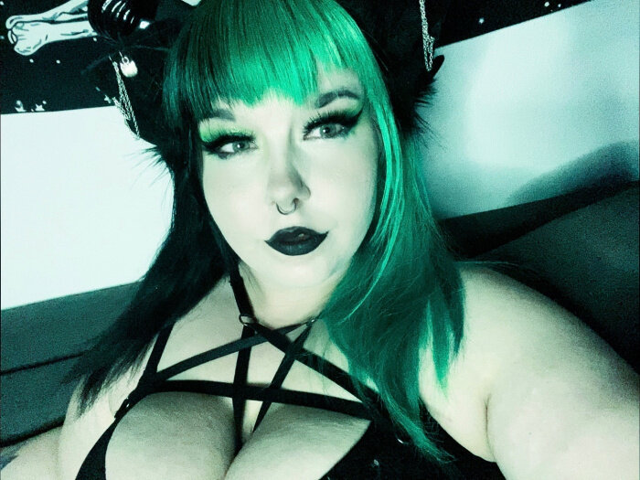 Calicoenvyvip (@calicoenvyvip), OnlyFans creator