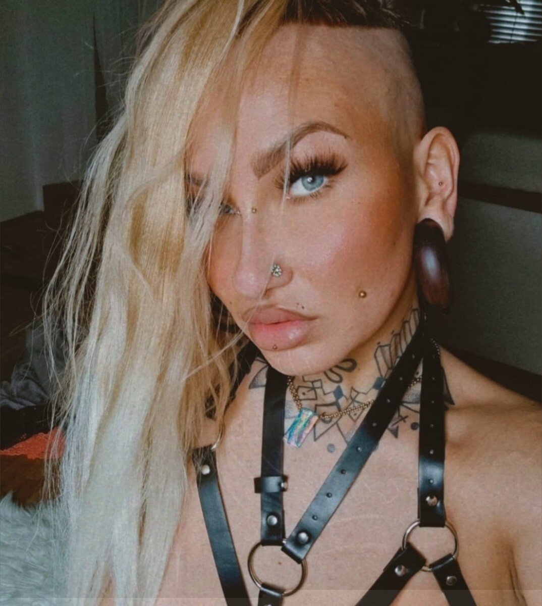 Callmepocahontas (@call_me_pocahontas), OnlyFans creator