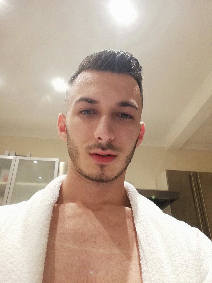 Calvin9in (@calvin_9in), OnlyFans creator