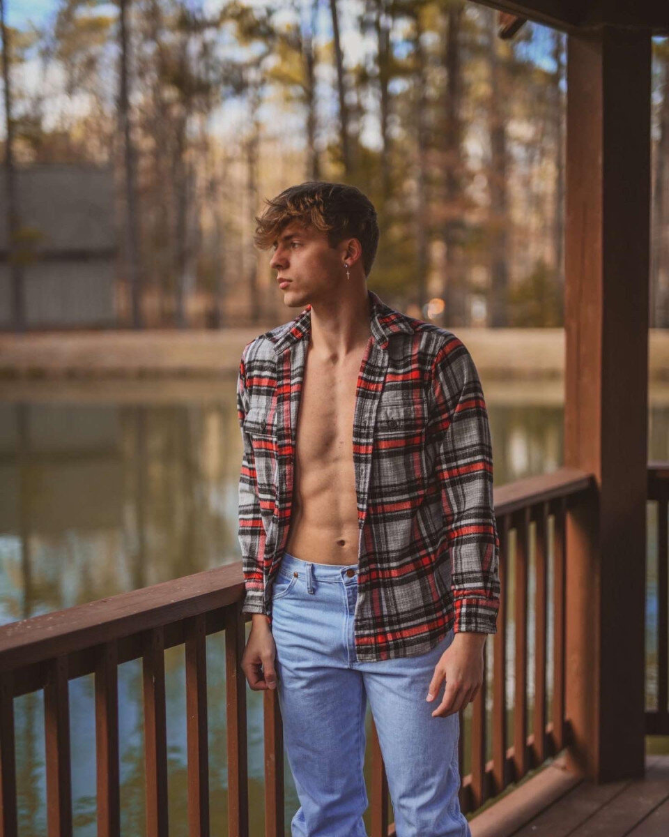 Camerongaither (@camerongaither), OnlyFans creator