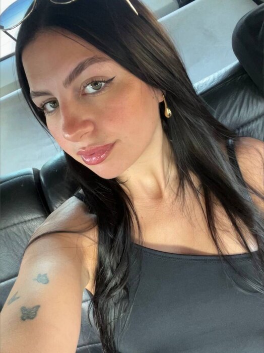 Camiilathequeen (@camiilathequeen), OnlyFans creator