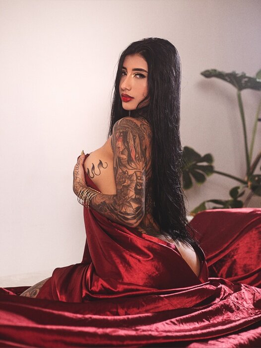Camilalovers (@camilalovers), OnlyFans creator