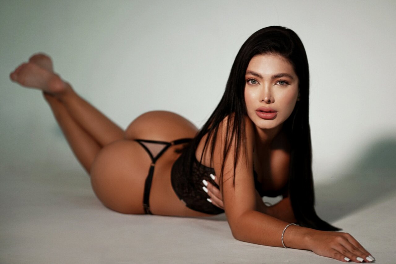 Camilarestrepo (@camilarestrepo), OnlyFans creator