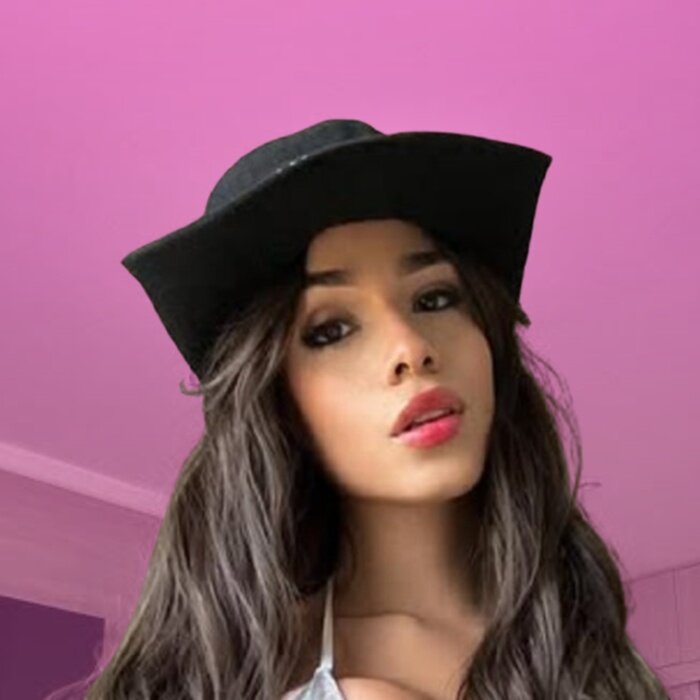 Camilaxluna (@camilaxluna), OnlyFans creator