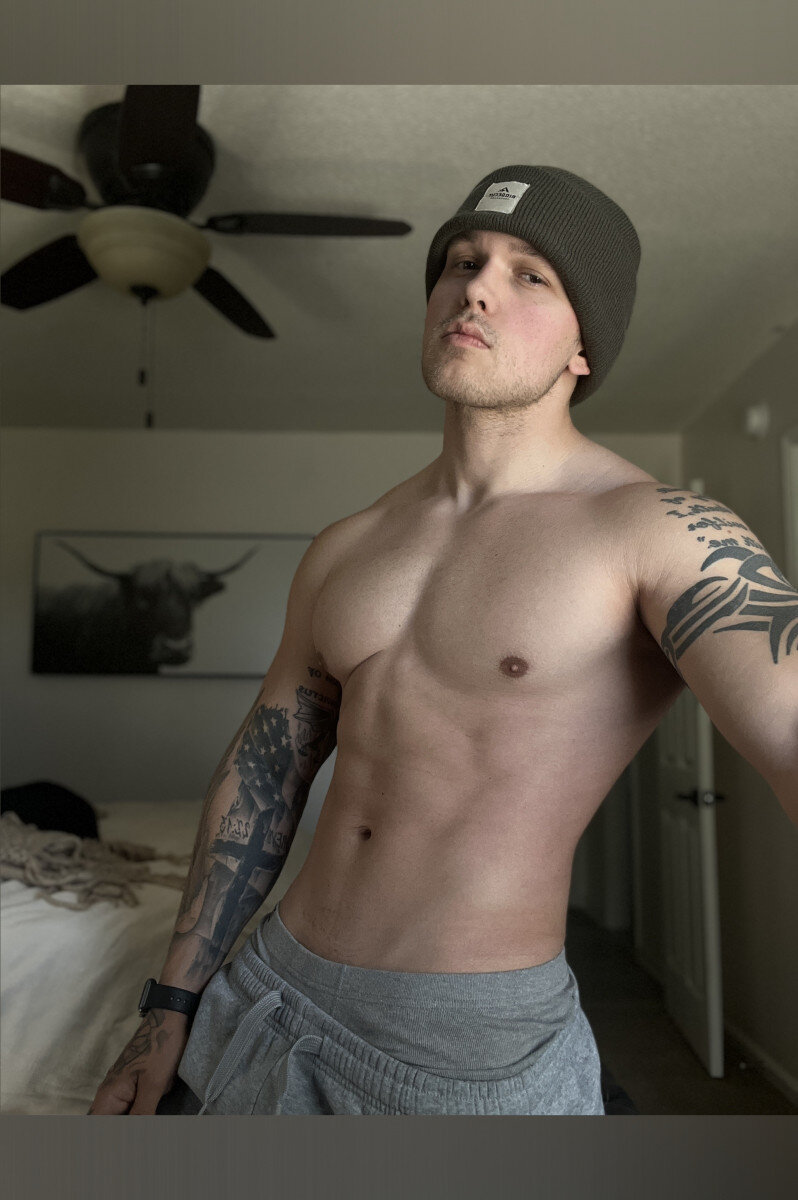 Camo1232 (@camo1232), OnlyFans creator