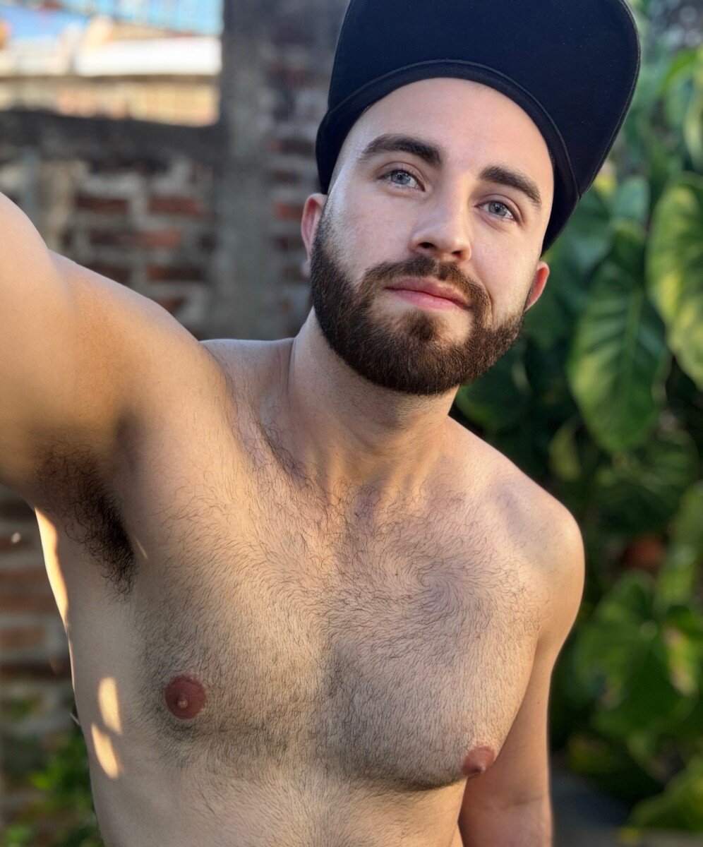 Canadianxxl (@canadian_xxl), OnlyFans creator