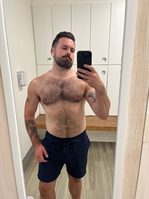 Canadiancub30 (@canadiancub30), OnlyFans creator