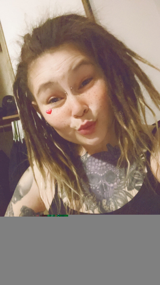 Canadianganjaqueen (@canadianganjaqueen), OnlyFans creator
