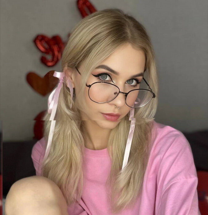 Candylolaaa (@candy_lolaaa), OnlyFans creator