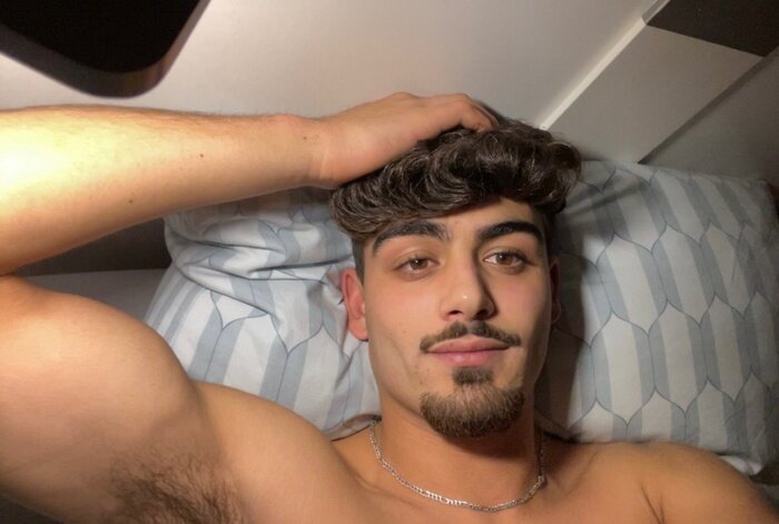 Can (@canixx), OnlyFans creator