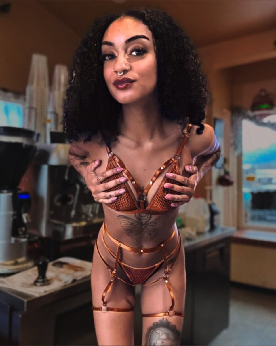Cannamichelle (@cannamichelle), OnlyFans creator