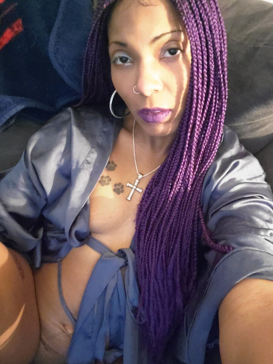 Caramelredd1 (@caramel_redd1), OnlyFans creator