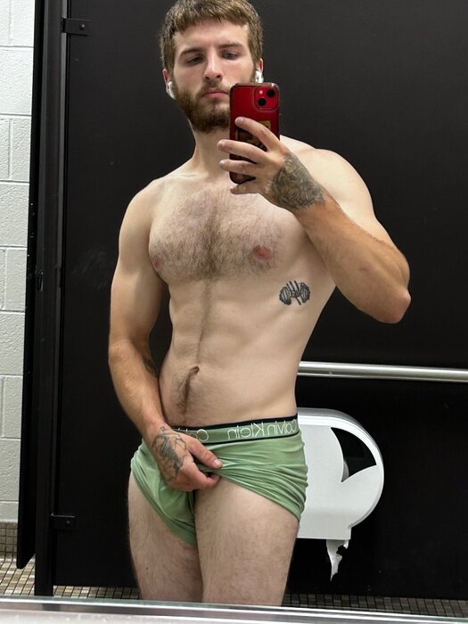 Cardozafitness18 (@cardozafitness18), OnlyFans creator