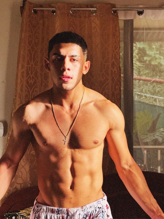 Carlitos (@carlitos_908), OnlyFans creator