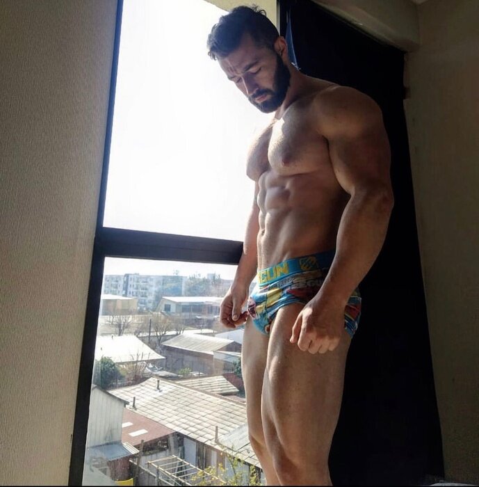 Carloscubillos (@carloscubillos), OnlyFans creator